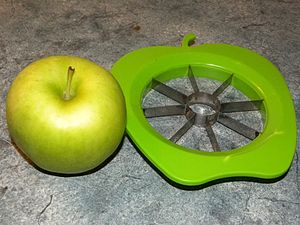 apple corer and slicer