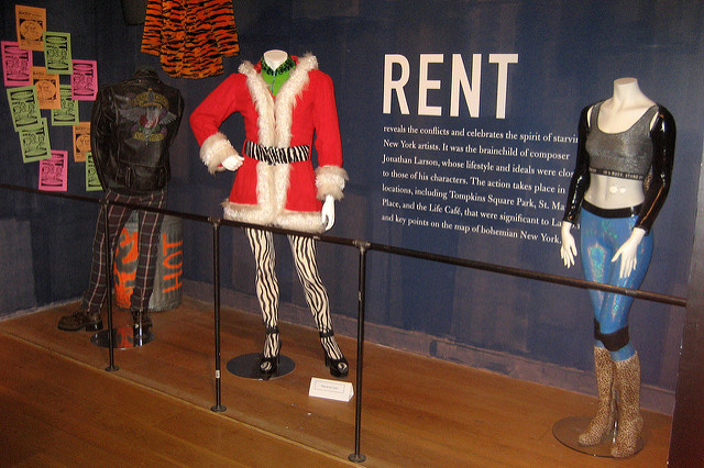 rent-costumes
