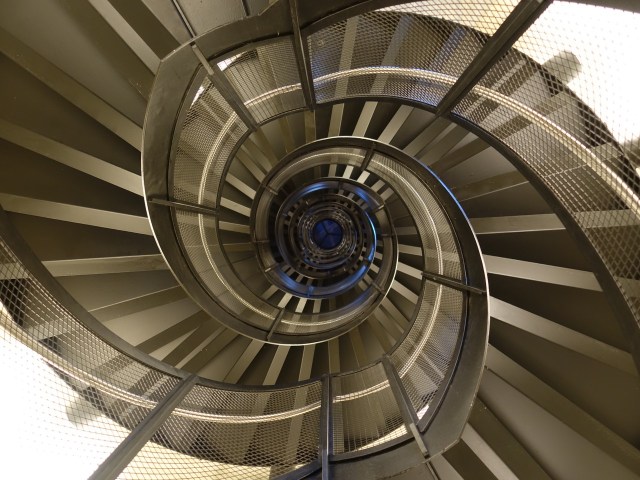 spiral-staircase-2928693_1280
